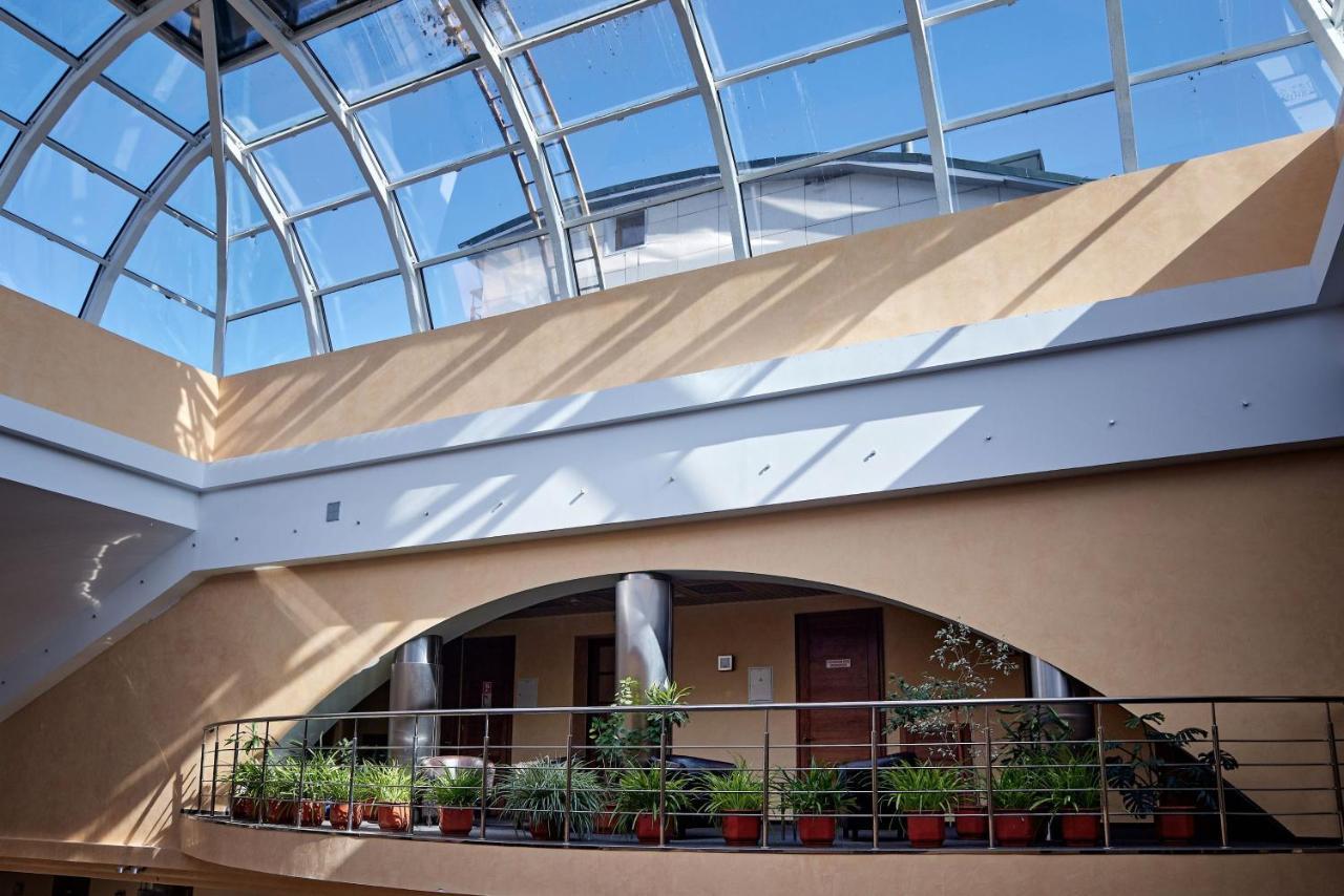 Platium Spa&Resort Kozyn Екстериор снимка