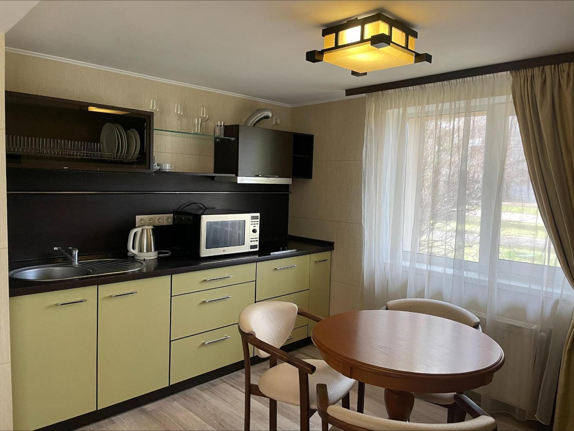Platium Spa&Resort Kozyn Екстериор снимка