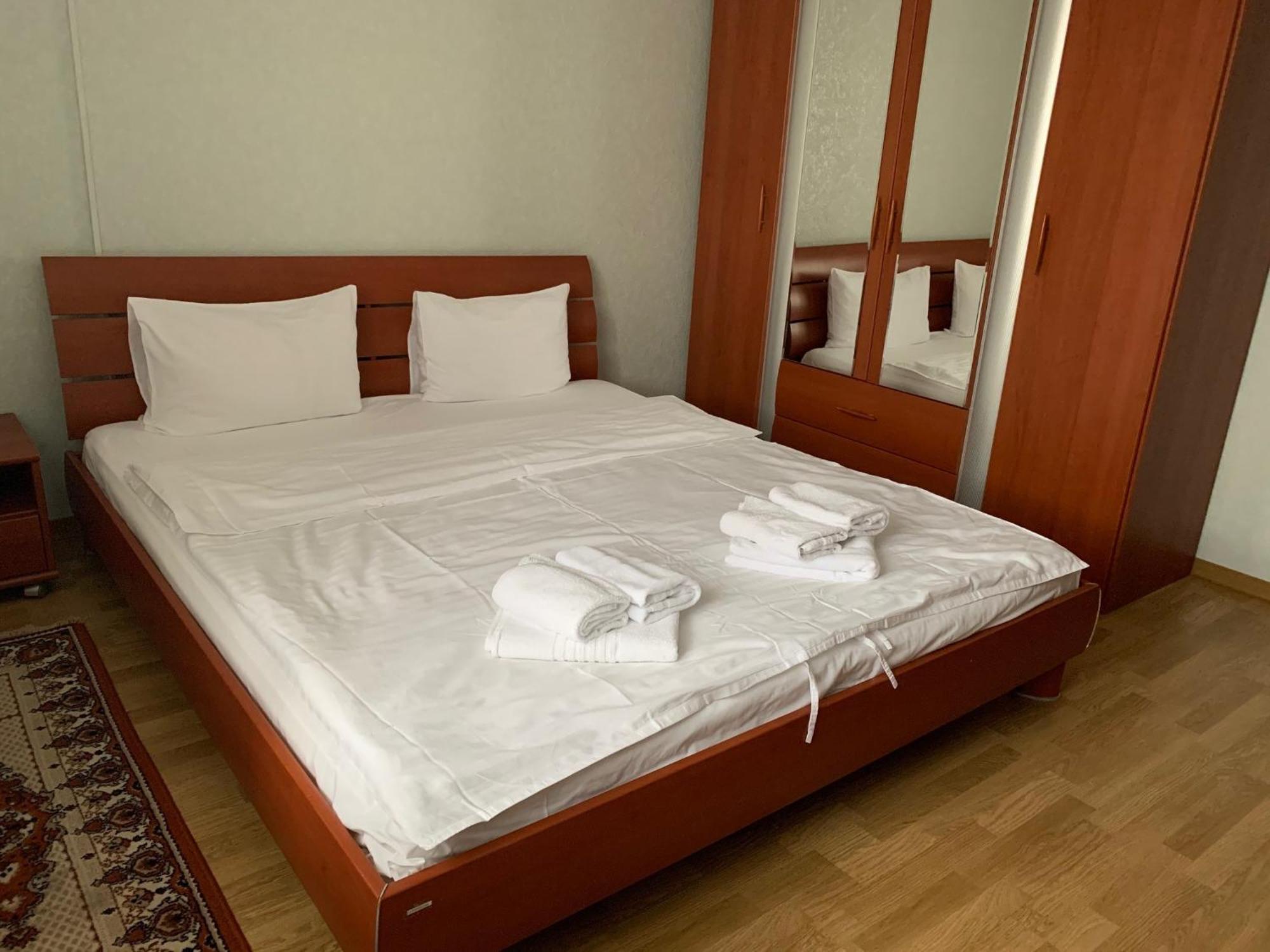 Platium Spa&Resort Kozyn Екстериор снимка