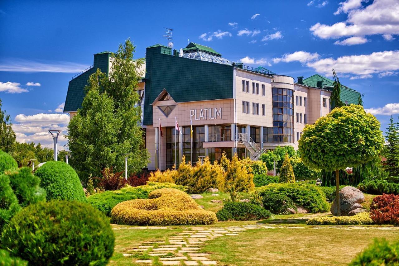 Platium Spa&Resort Kozyn Екстериор снимка
