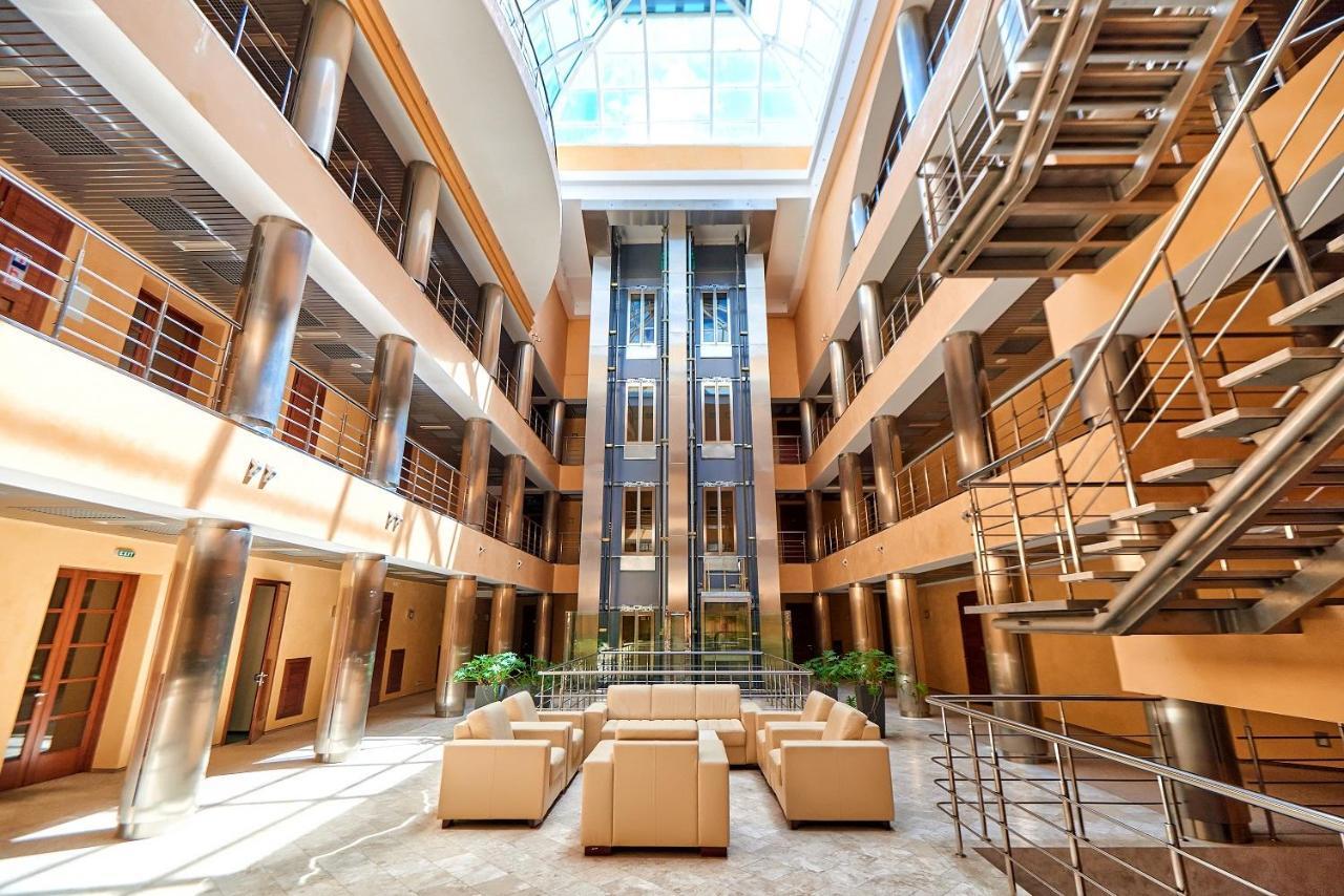 Platium Spa&Resort Kozyn Екстериор снимка